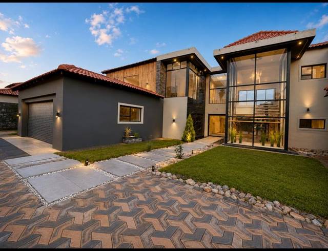 5 BEDROOM HOUSE FOR SALE IN BIRDWOOD ESTATE